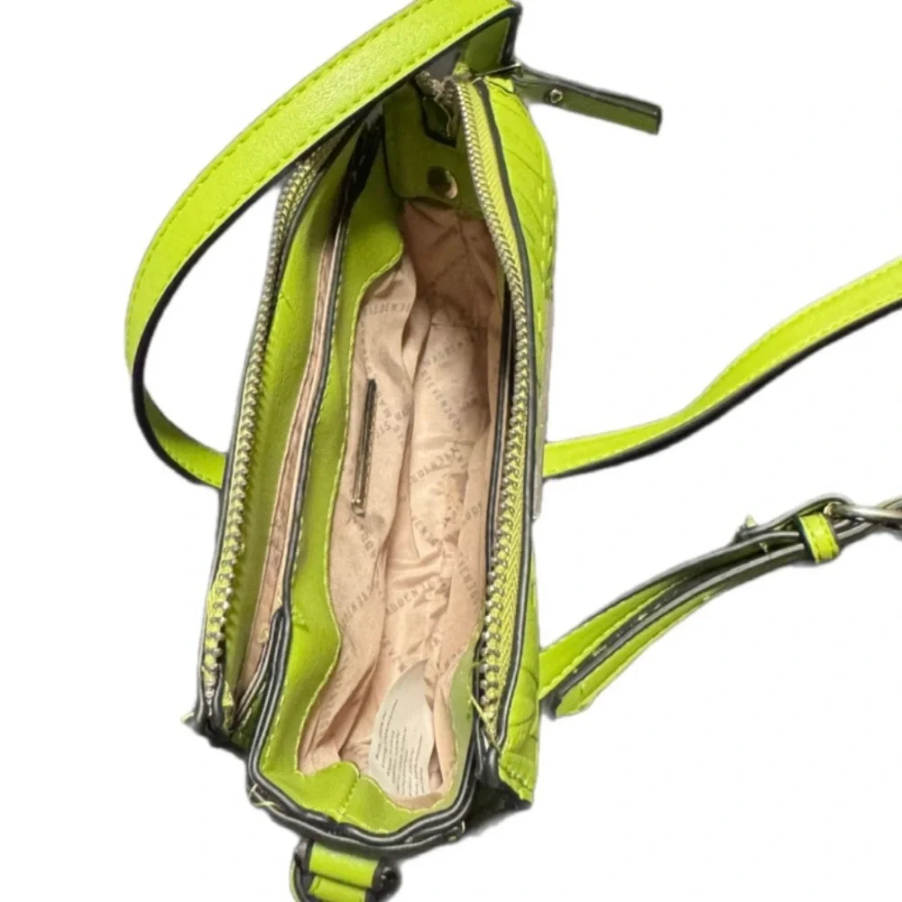 Steve Madden Lime Green Crossbody Bag/Purse - Picture 2 of 7